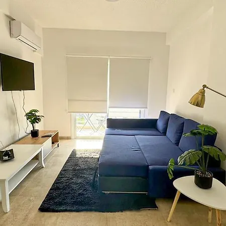 Two Bedroom In Downtown Апартаменты *