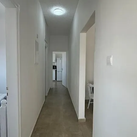 Two Bedroom In Downtown Apartmán Larnaca
